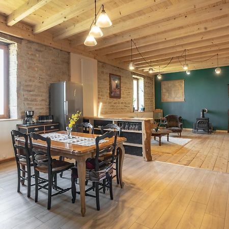 Appartement De Charme Dans Une Maison Isolee Presilly  Exteriör bild