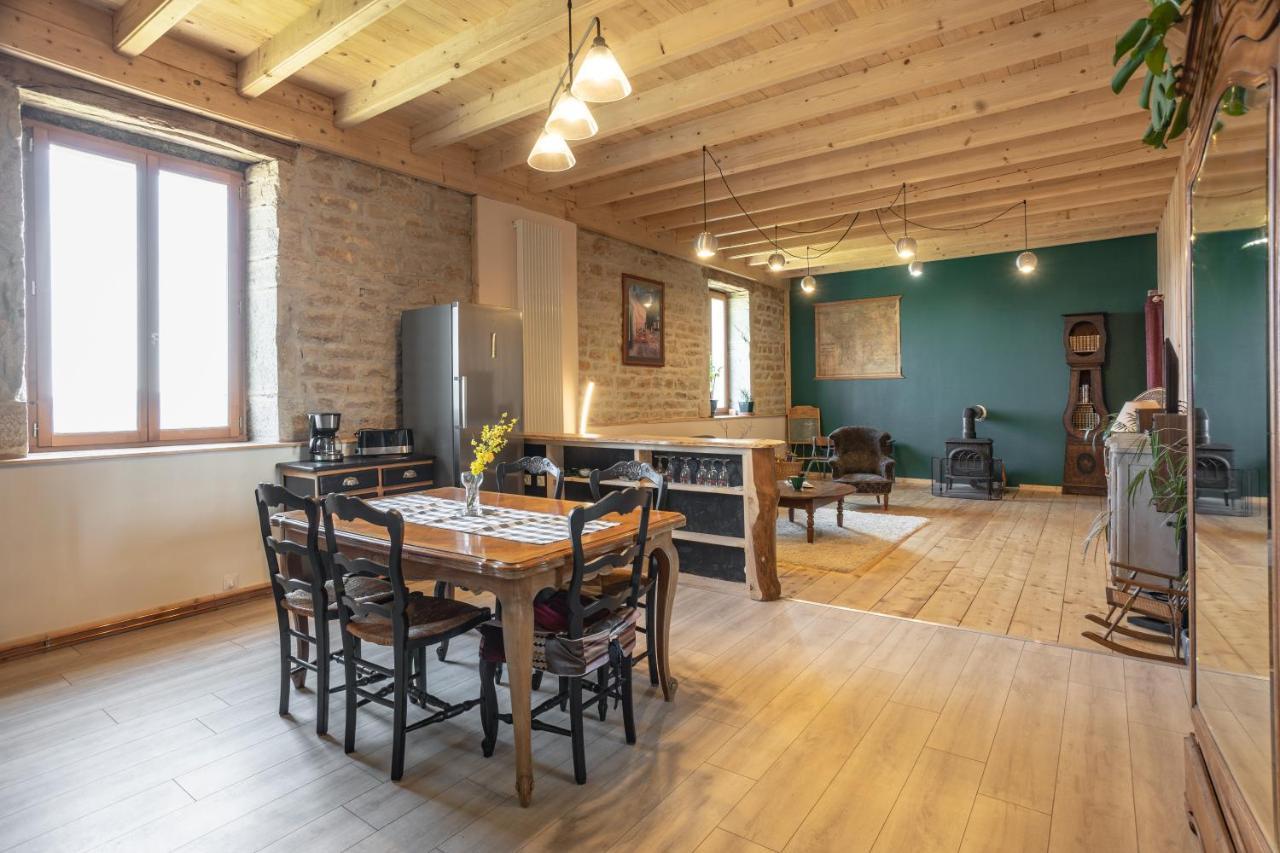 Appartement De Charme Dans Une Maison Isolee Presilly  Exteriör bild